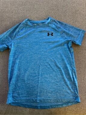 Under Armour Blue Heather Short Sleeve Athletic Tee with Black Logo Youth M